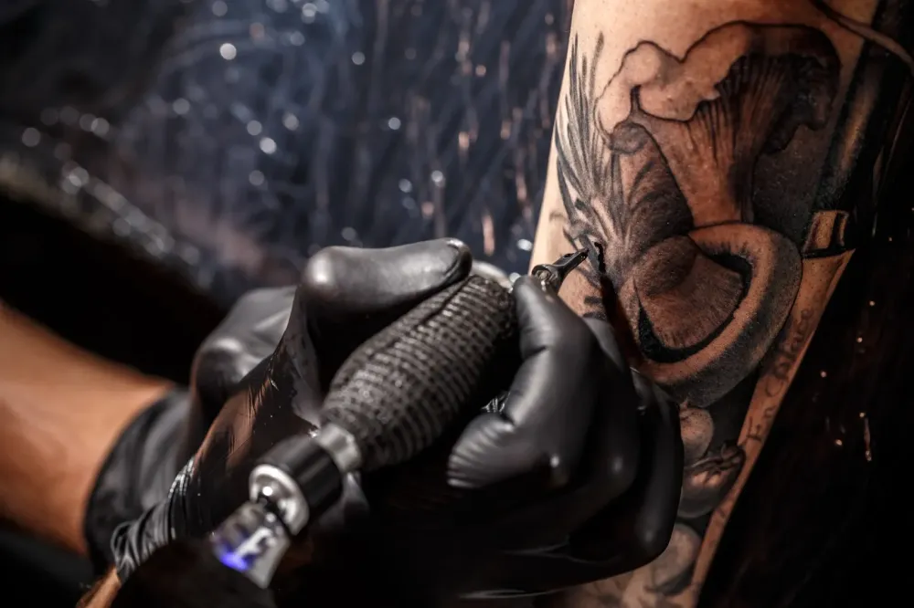 Tatouage cover à Aubagne